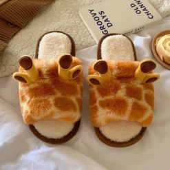 Giraffe Slippers Large