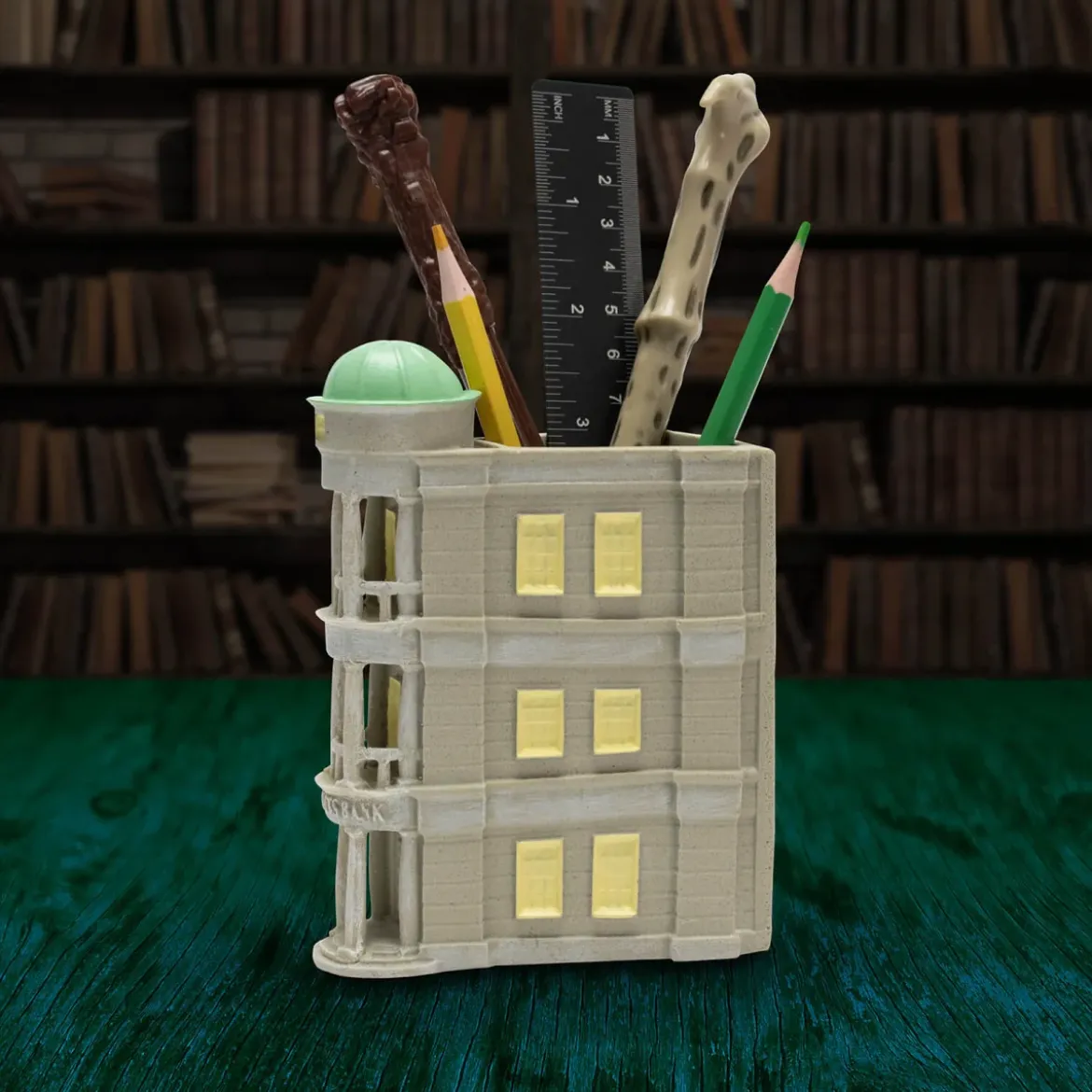 Harry Potter Gringotts Desk Tidy Pen Pot