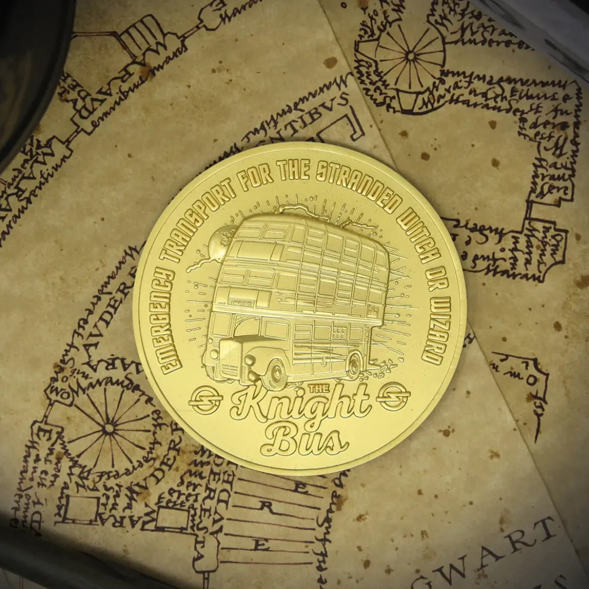 Harry Potter 24k Gold Plated Knight Bus Limited Edition Medallion - Zavvi Exclusive by DUST!