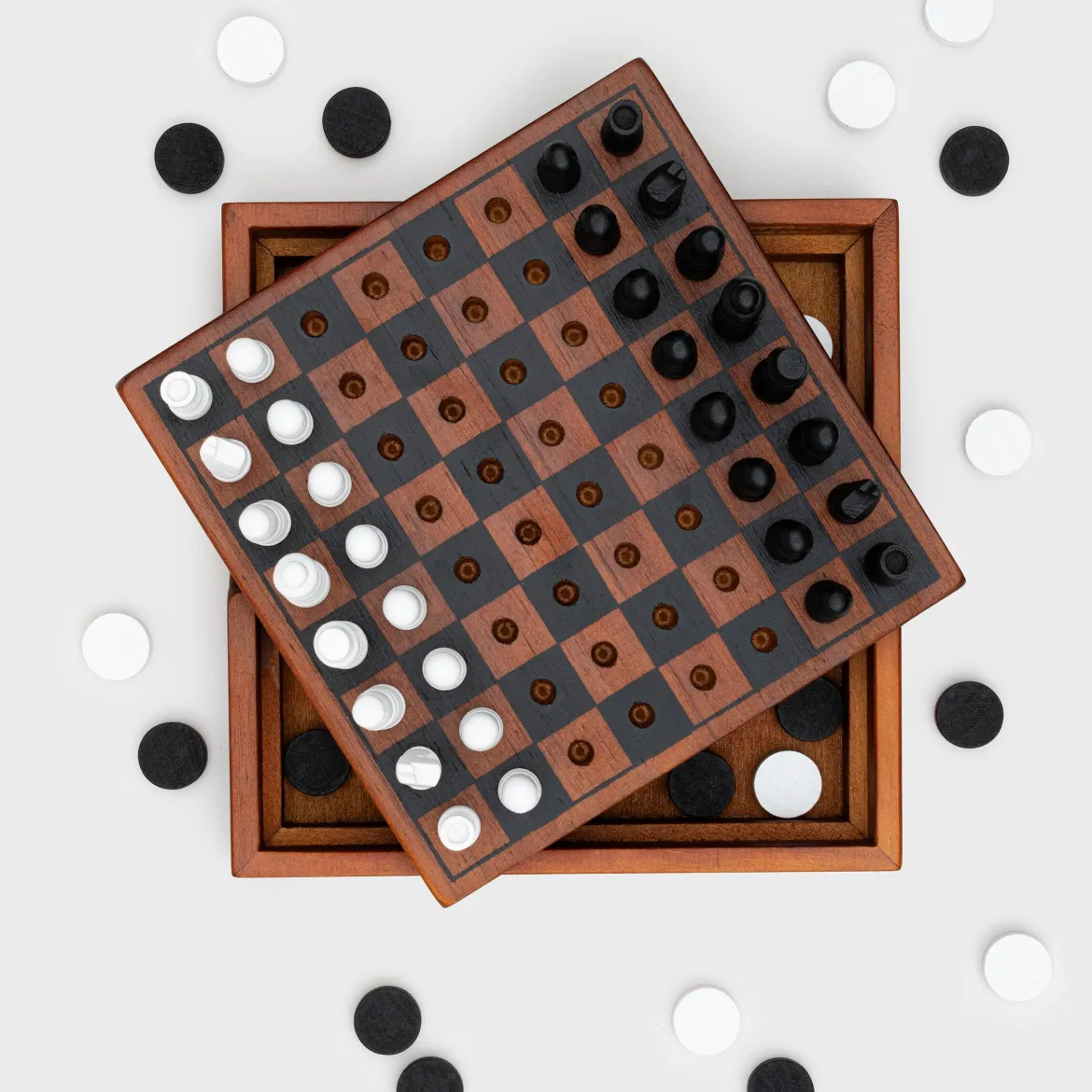 Iron & Glory Checkmate Game