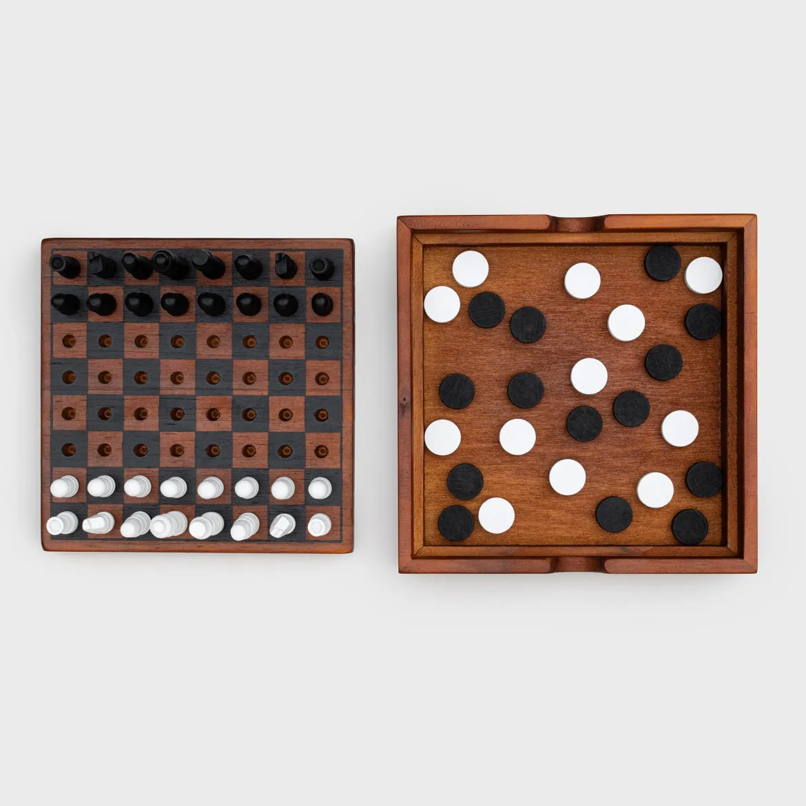 Iron & Glory Checkmate Game