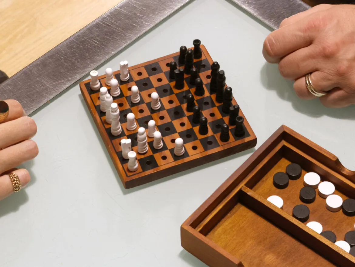 Iron & Glory Checkmate Game