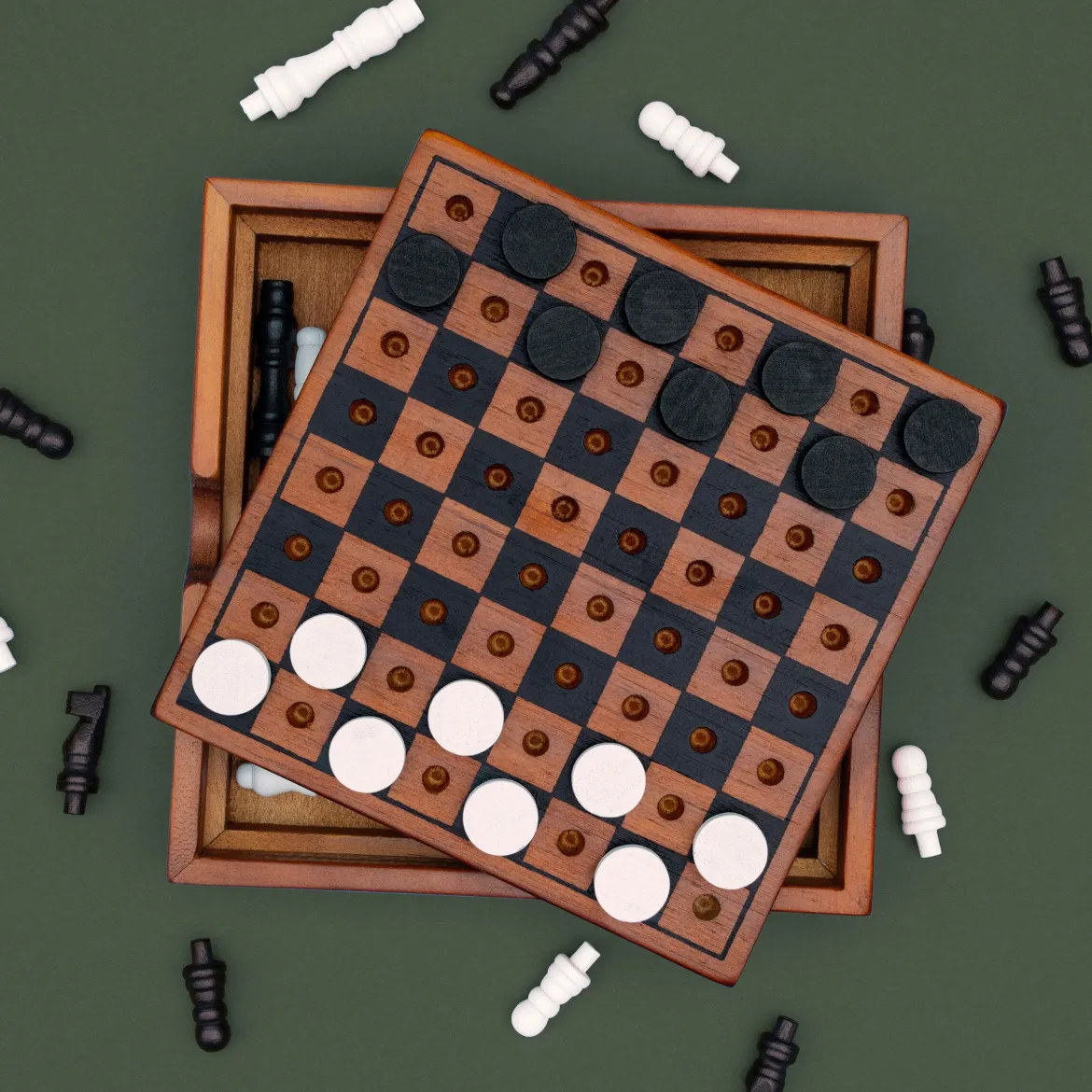 Iron & Glory Checkmate Game