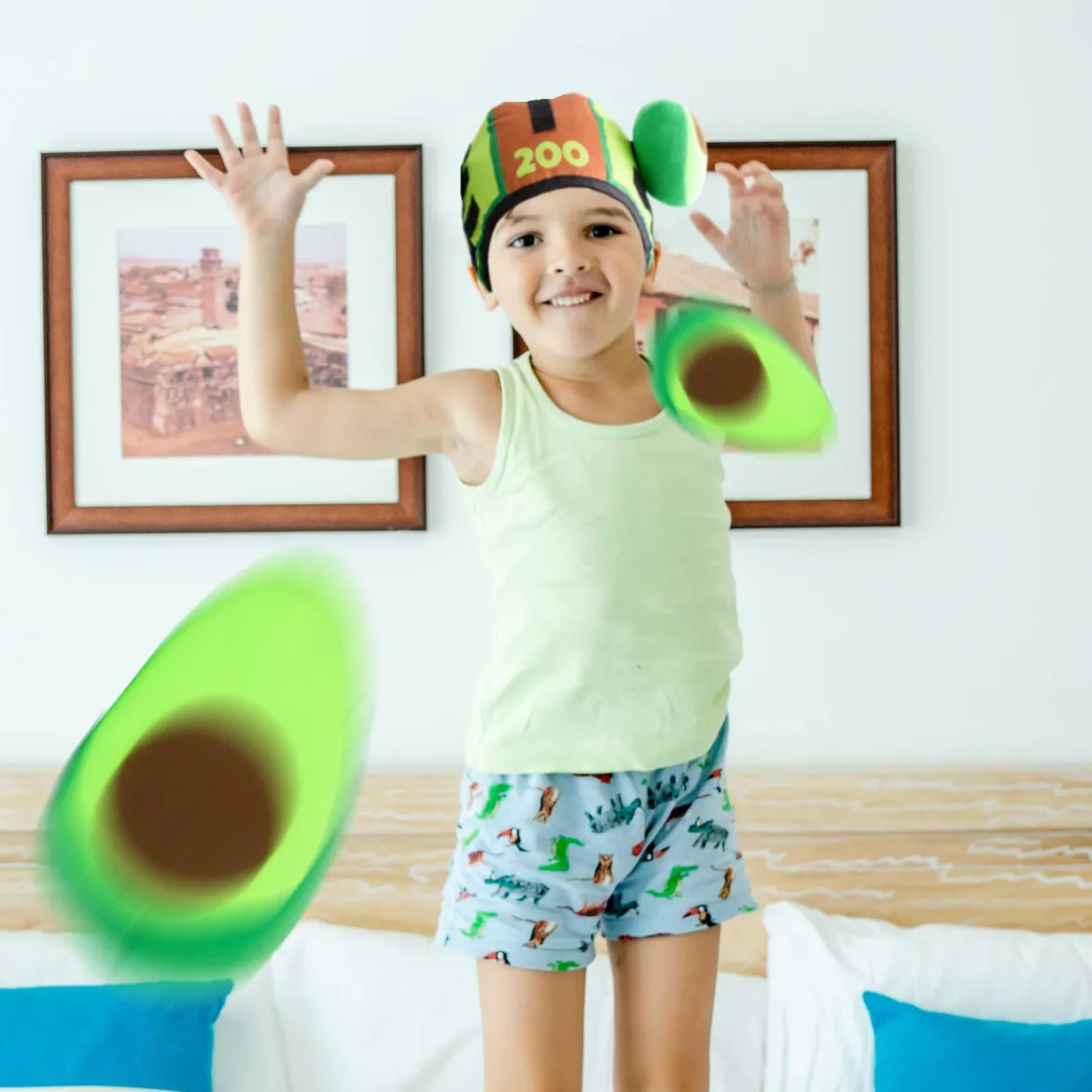 NEW Avo-Catch-O Head Smash Game Velcro 1 x Hat 3 x Avo Balls