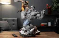 Sideshow Grey Hulk vs Wolverine Maquette Collectible Statue